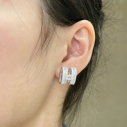 [Dawnora Jewelry]H STUD EARRINGS WITH SILVER DIAMONDS