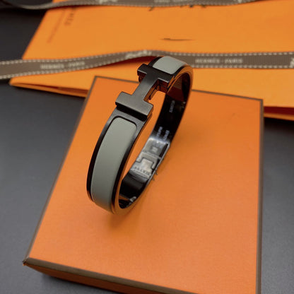 [Dawnora Jewelry]CLIC HM SO BLACK GREY BRACELET