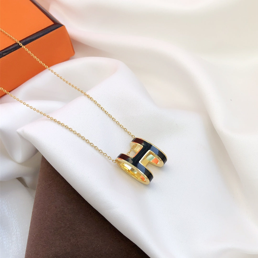[Dawnora Jewelry]HM CLIC BLACK ENAMEL GOLD NECKLACE