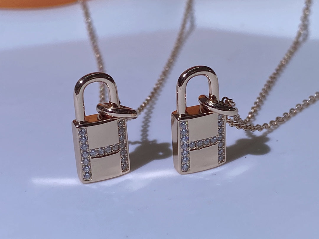 [Dawnora Jewelry]HM ADVANCED NICHE LOCK HEAD NECKLACE DIAMONDS