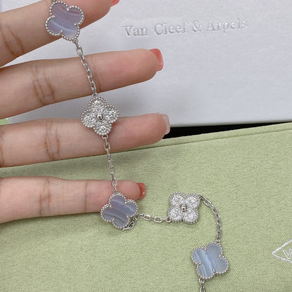 [Dawnora Jewelry] CLOVER 5 MOTIF PURPLE CHALCEDONY BRACELET COLLECTION