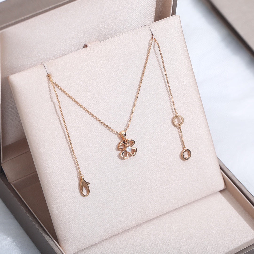 [Dawnora Jewelry]FIOREVER NECKLACE DIAMOND CENTER