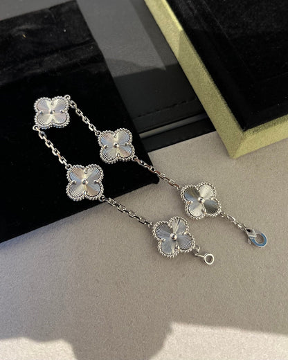 [Dawnora Jewelry] CLOVER 5 MOTIF LASER BRACELET COLLECTION